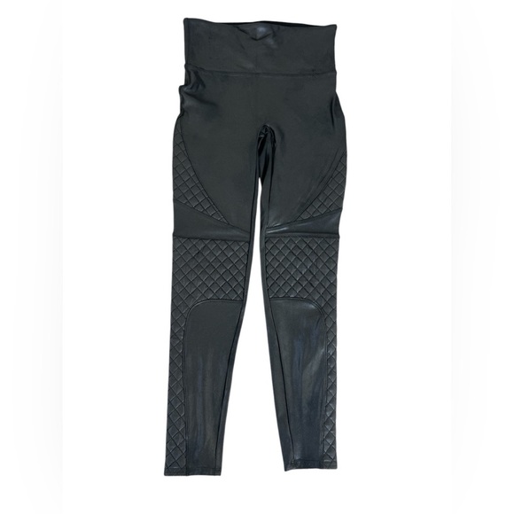 SPANX Faux Leather Leggings Quilted Sides Stretch Size Medium - Picture 1 of 4